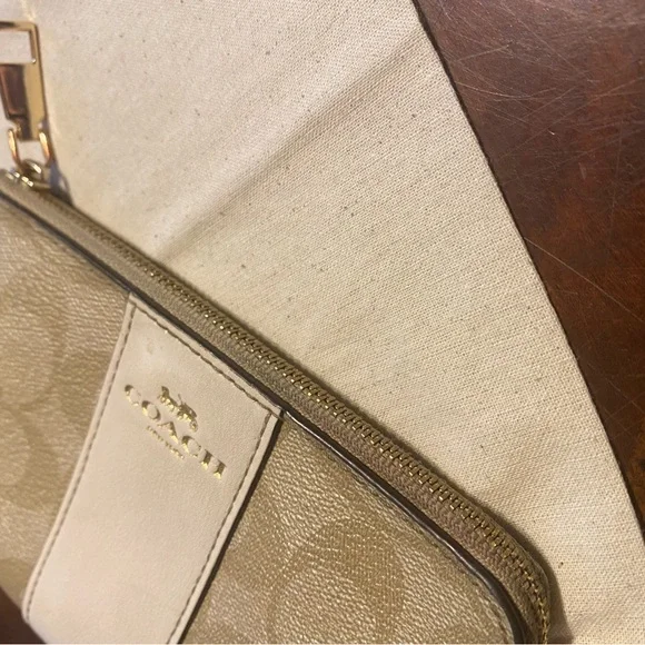 Coach Tan and Cream Wristlet - Picture 6 of 7